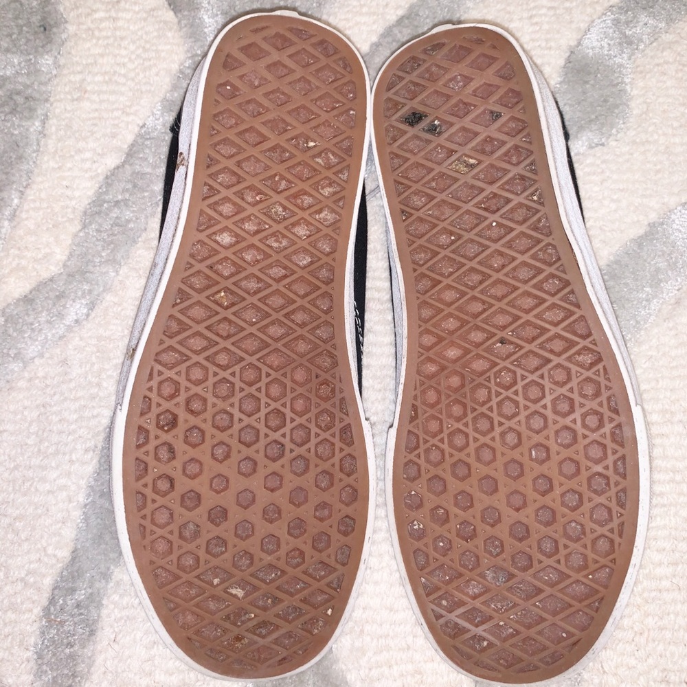 Vans - Picture 3 of 3